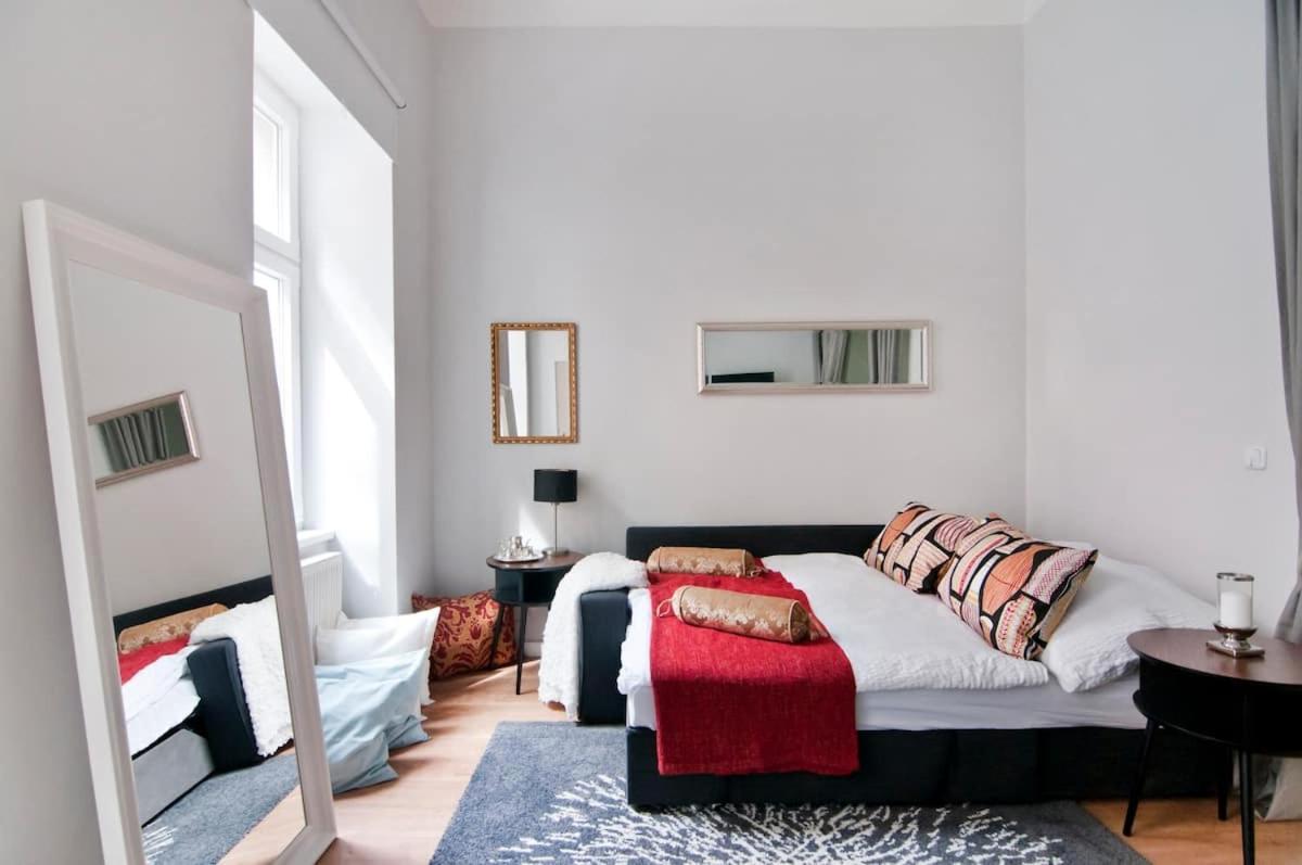 Appartement ⍟Luxurious And Bright⍟ 5 Min Walk To City Center à Vienne Extérieur photo