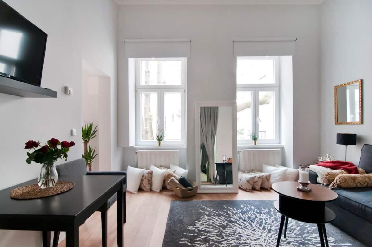 Appartement ⍟Luxurious And Bright⍟ 5 Min Walk To City Center à Vienne Extérieur photo