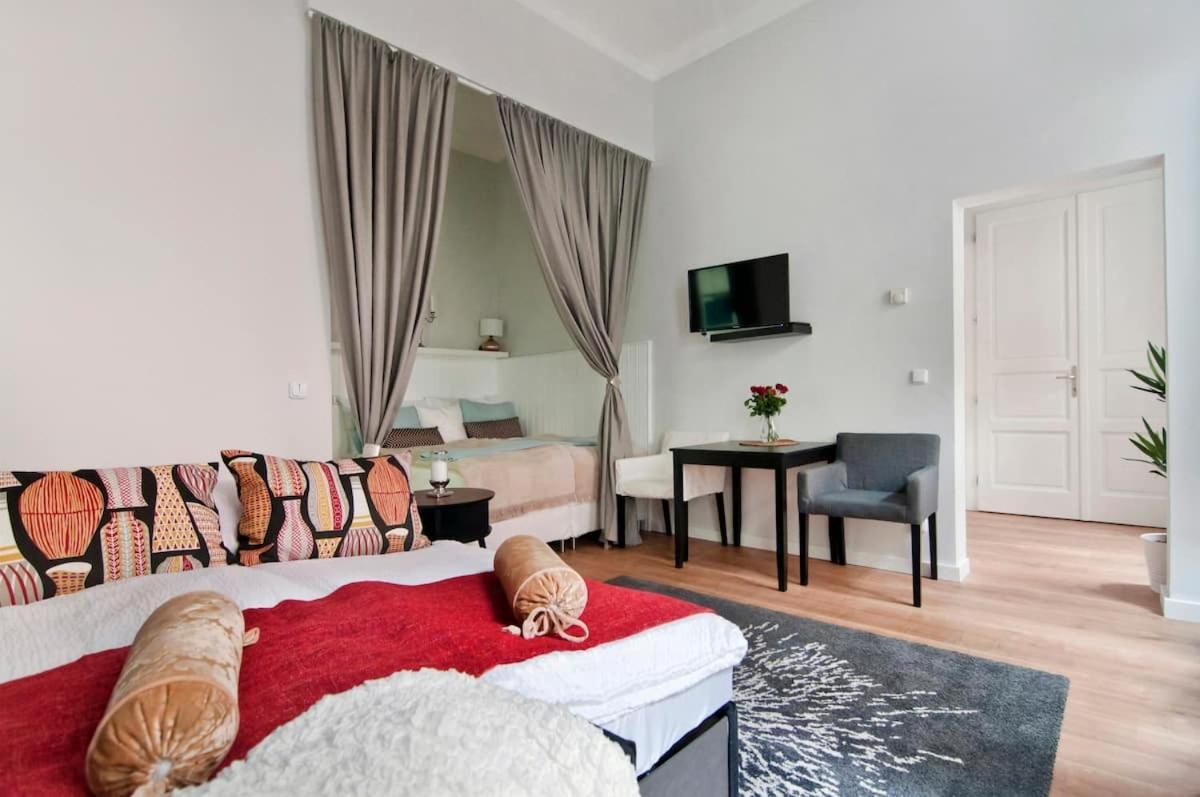 Appartement ⍟Luxurious And Bright⍟ 5 Min Walk To City Center à Vienne Extérieur photo